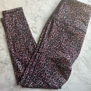 Bright Amazon Essentials Leggings